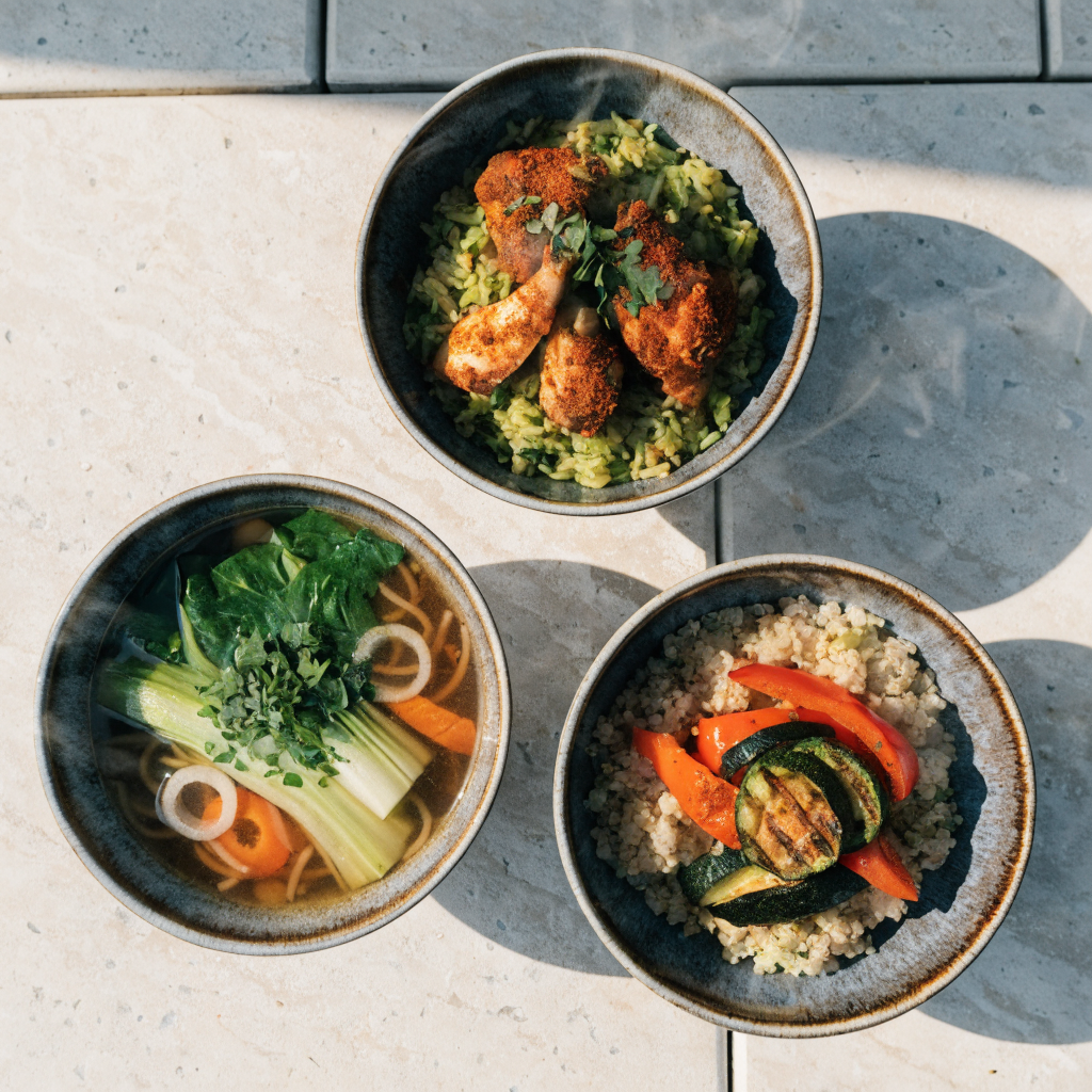 Hot bowl meals
